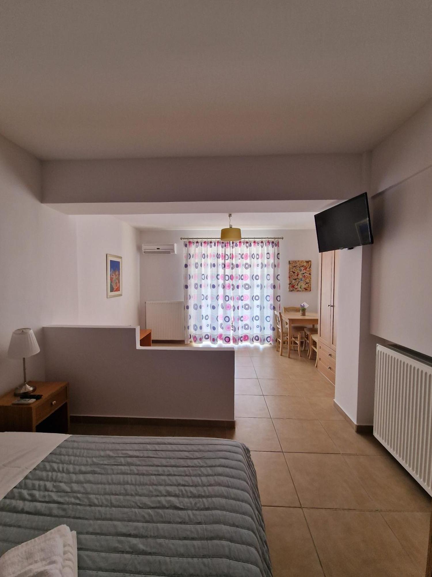 Porto Xronia Aparthotel Hrónia Kültér fotó